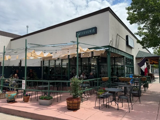 Jeannot's Patisserie & Bistro