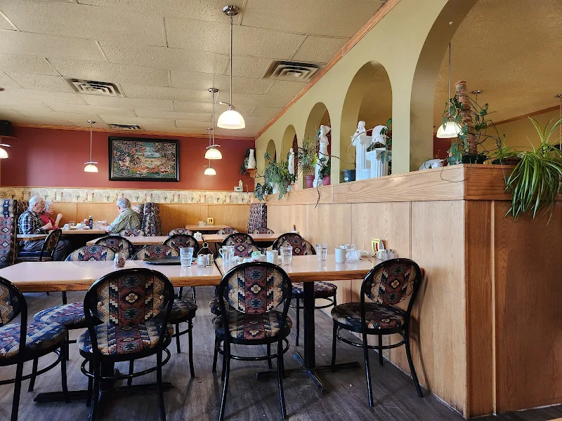 Gus' Greek Ribs Family Restaurant