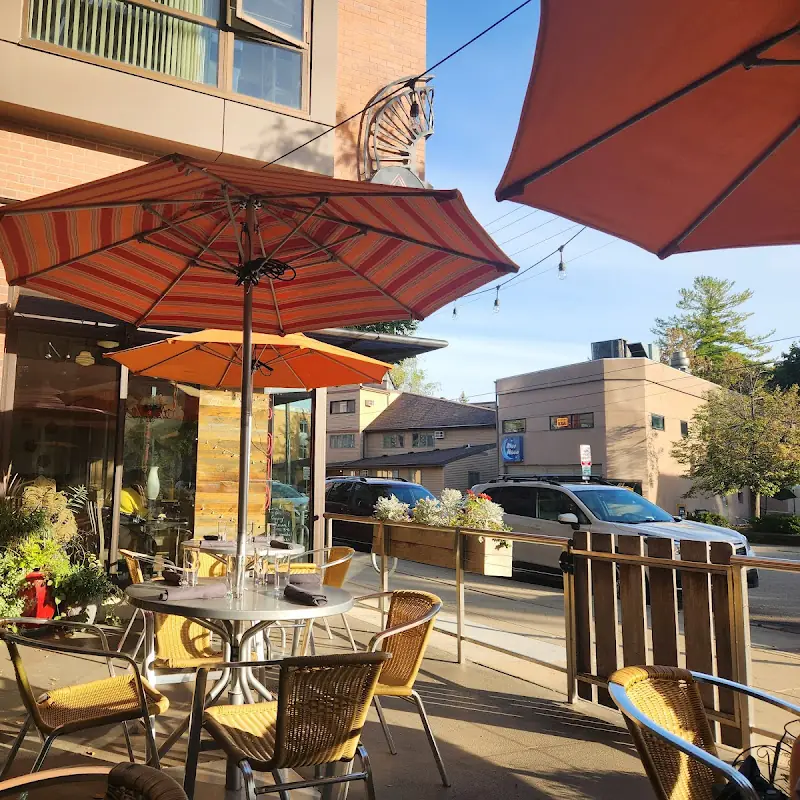 Cadre Restaurant