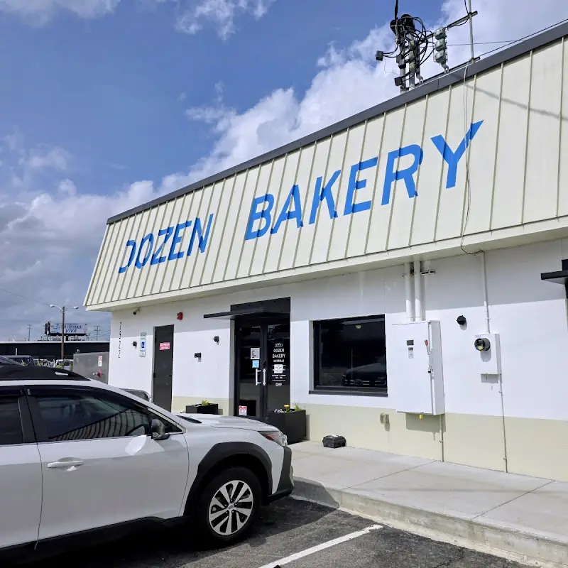 Dozen Bakery