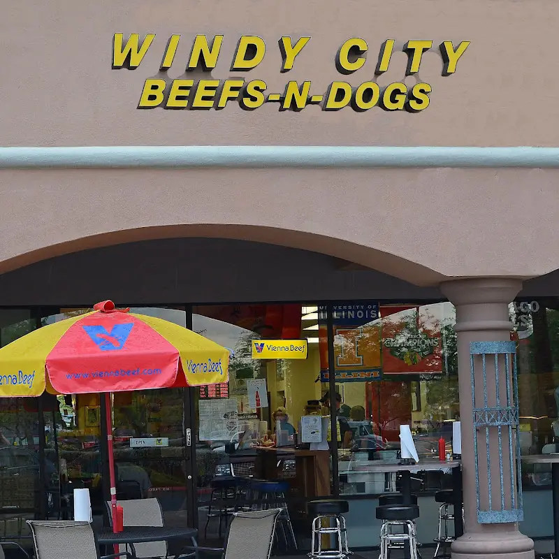 Windy City Beefs-N-Dogs