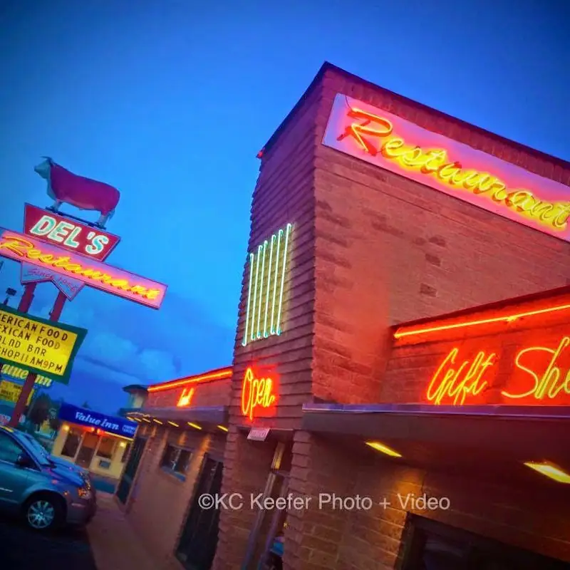 Del's Restaurant