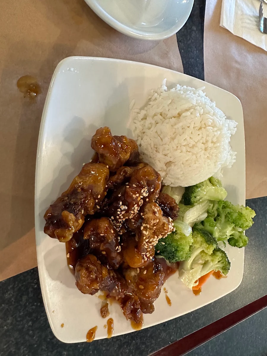 Food & drink, wok cafe des sources