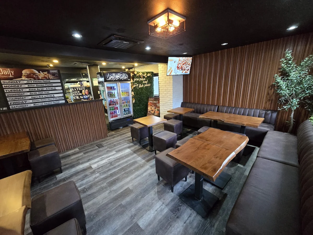 Vibe, Habibz Corner