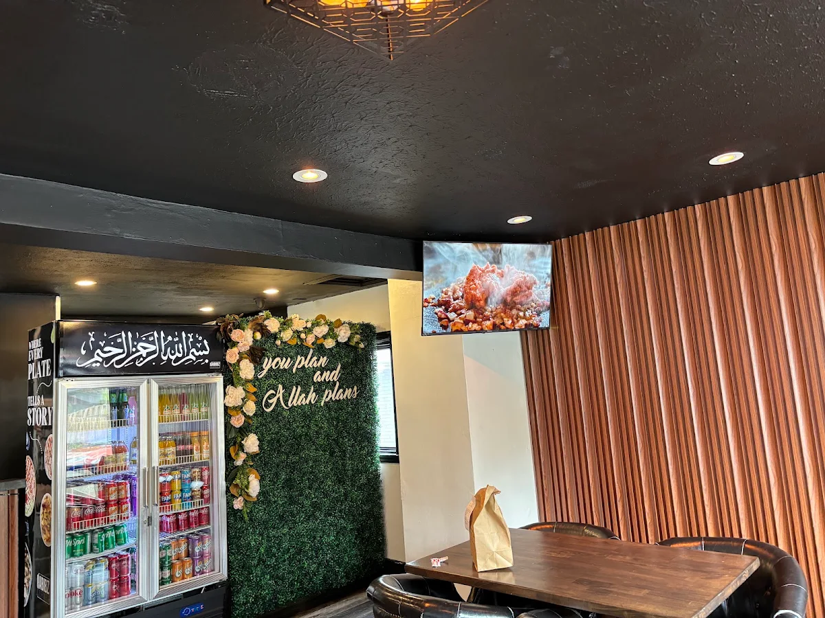 Vibe, Habibz Corner