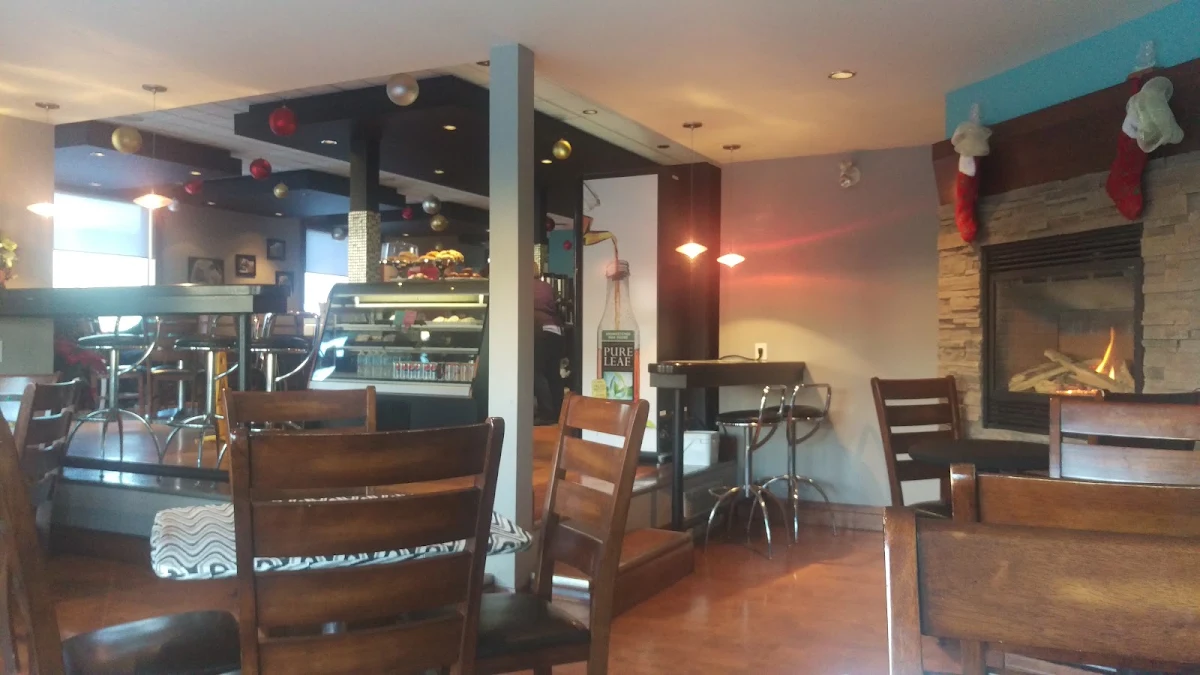 Vibe, Frankly Coffee And Bistro