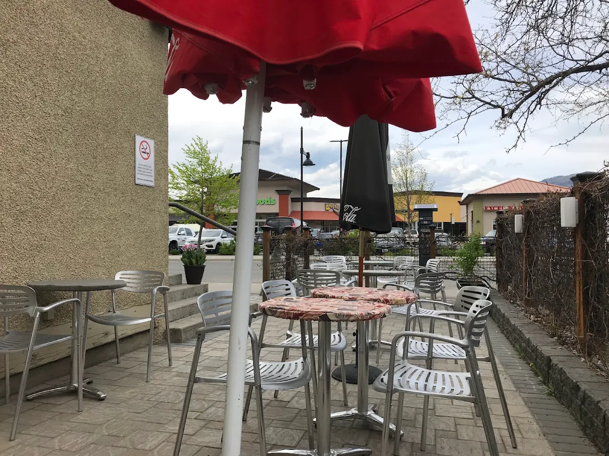 Vibe, Frankly Coffee And Bistro