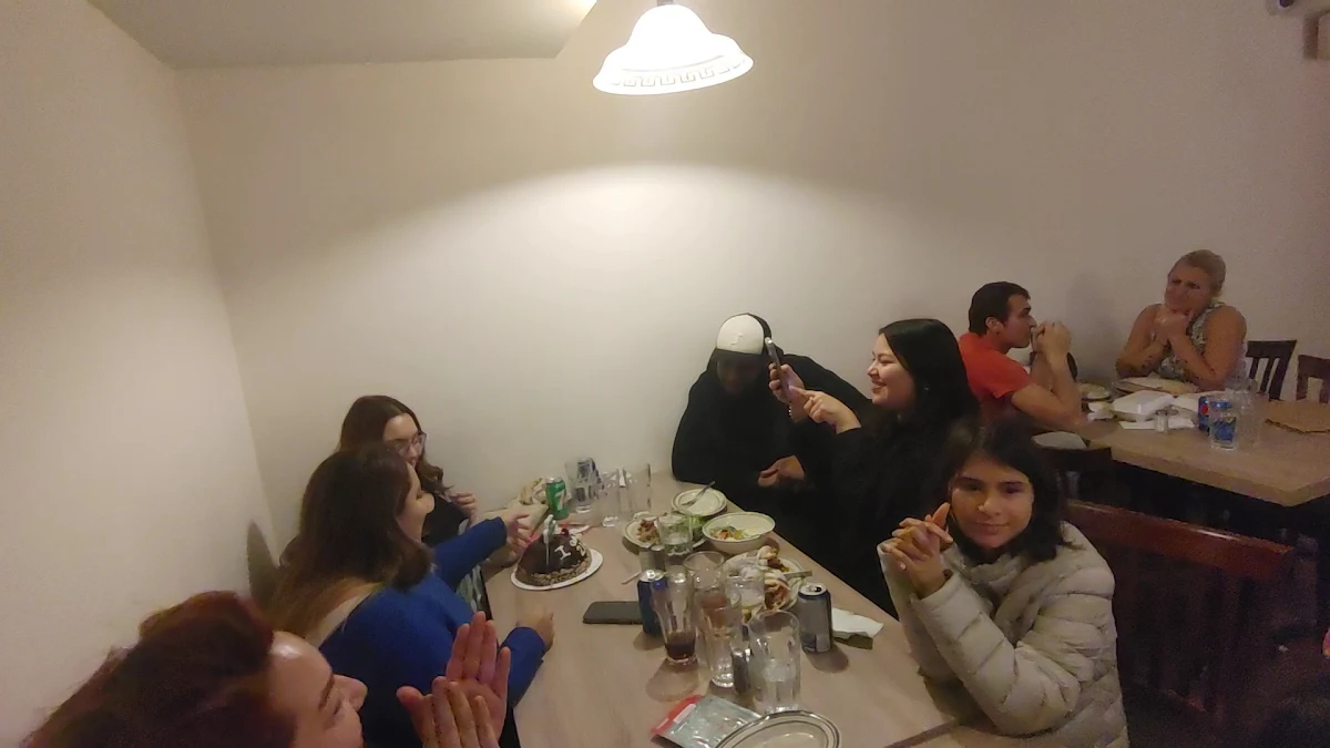 Vibe, Messini Authentic Gyros