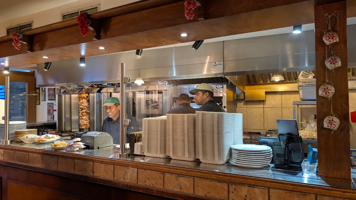 Vibe, Messini Authentic Gyros