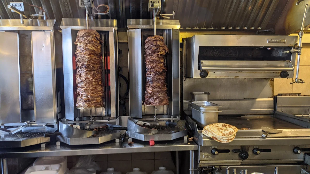 Vibe, Messini Authentic Gyros