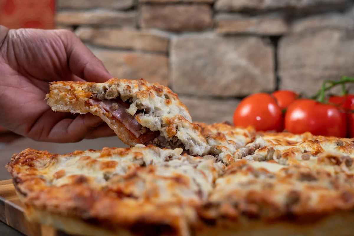 Food & drink, Royal Pizza Market Mall
