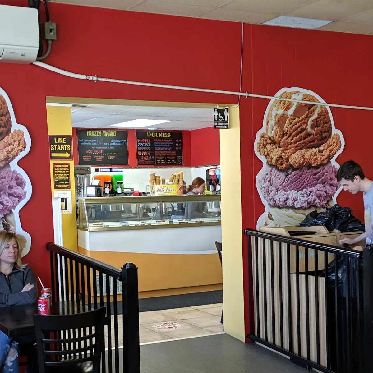 Vibe, Suzy's Ice Creamporium/Original Alberts