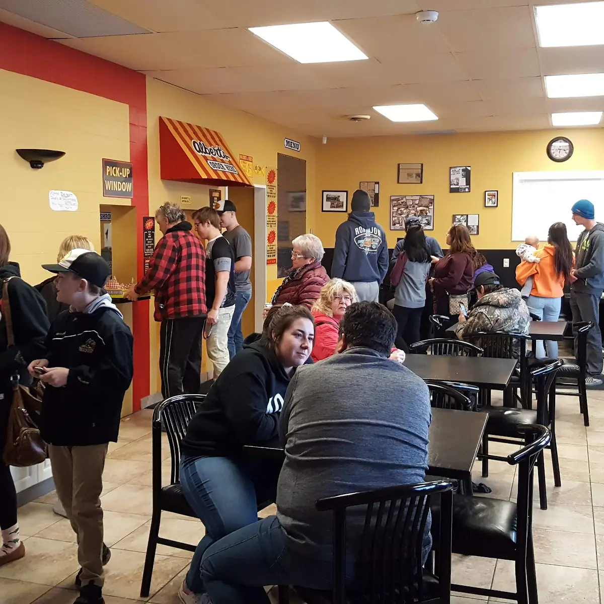 Vibe, Suzy's Ice Creamporium/Original Alberts