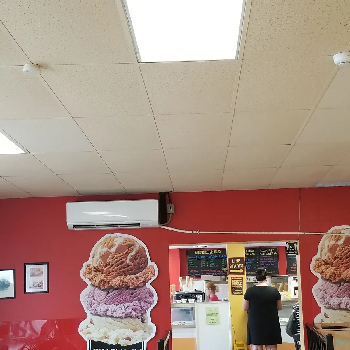 Vibe, Suzy's Ice Creamporium/Original Alberts