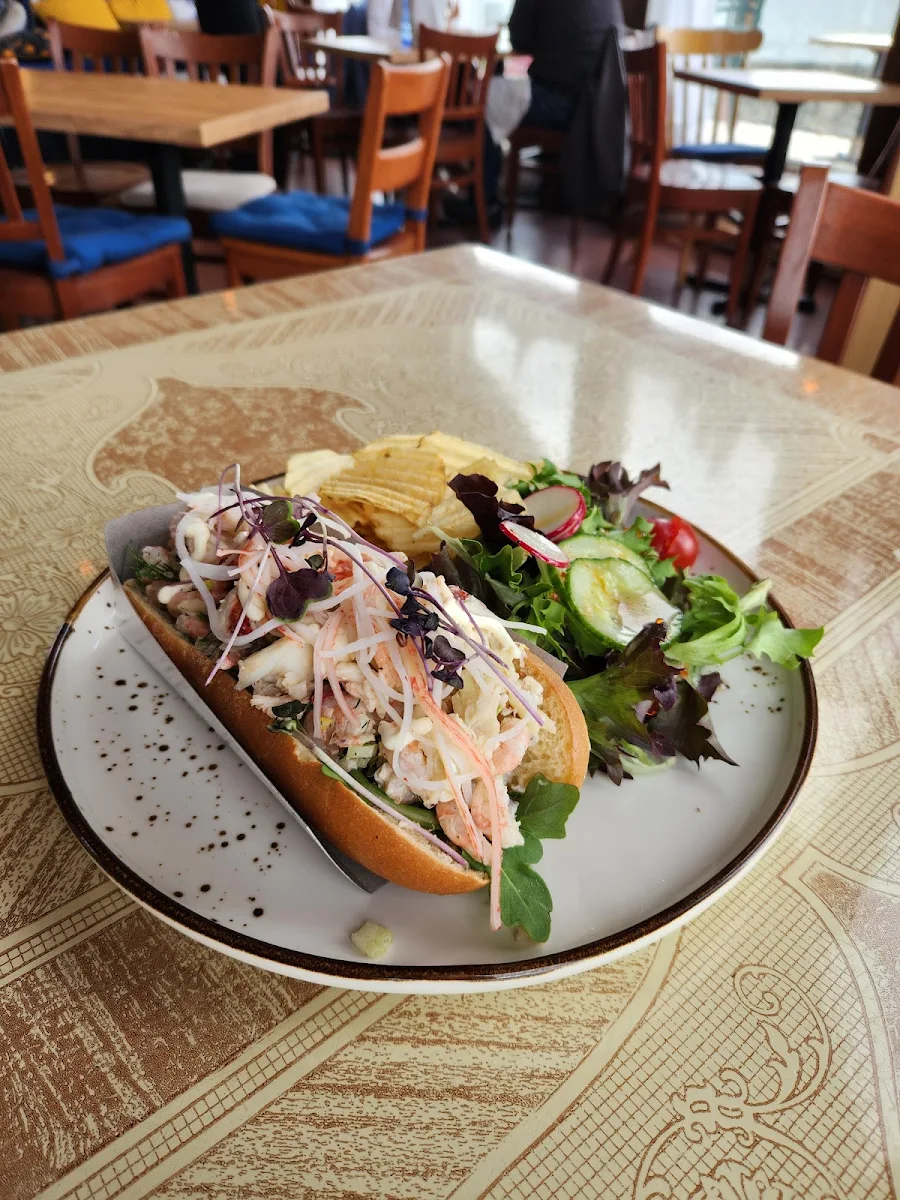 Food & drink, La Marina Resto Bar