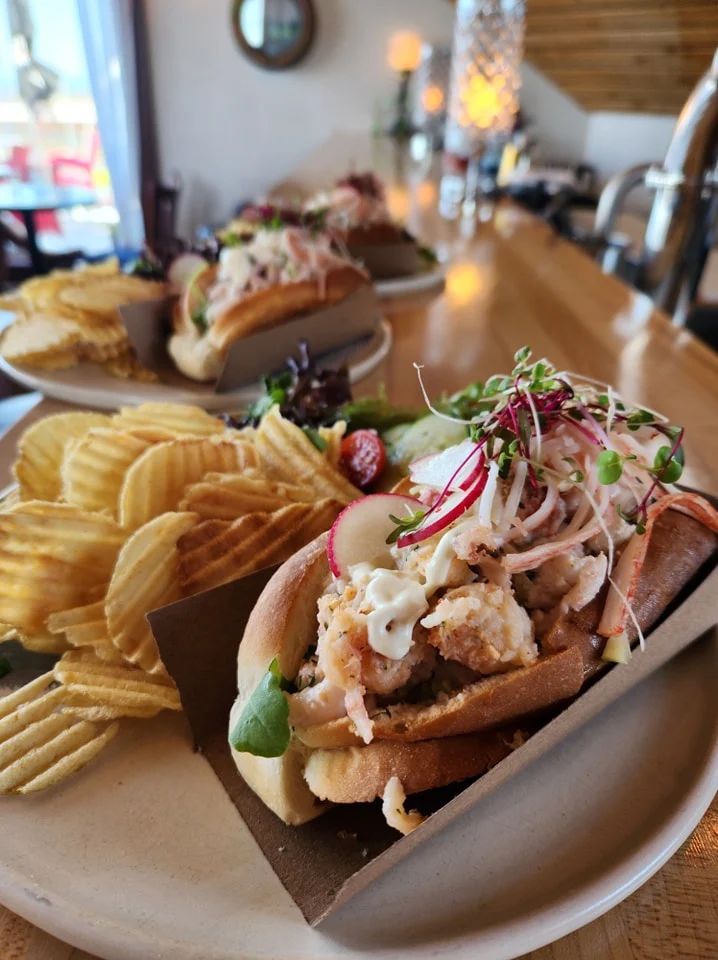 Food & drink, La Marina Resto Bar