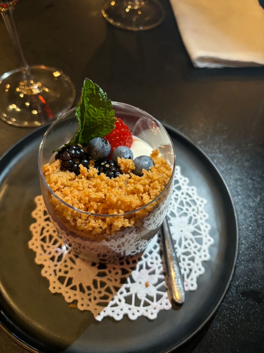 Food & drink, 31 Latitude