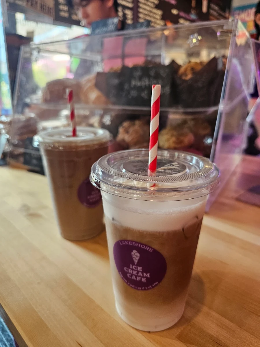 Food & drink, Lakeshore Ice cream cafe