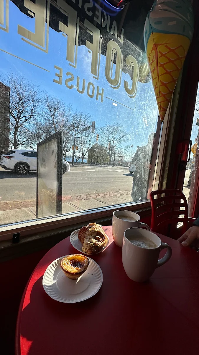 Food & drink, Lakeshore Ice cream cafe