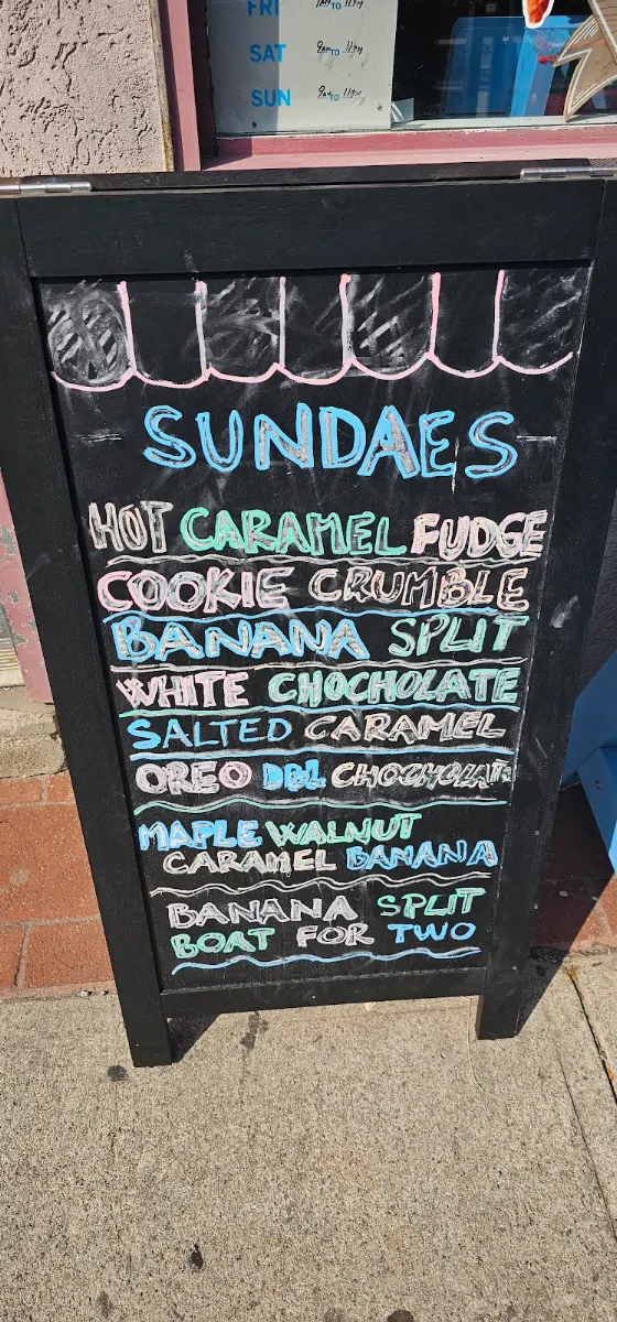 Menu, Lakeshore Ice cream cafe
