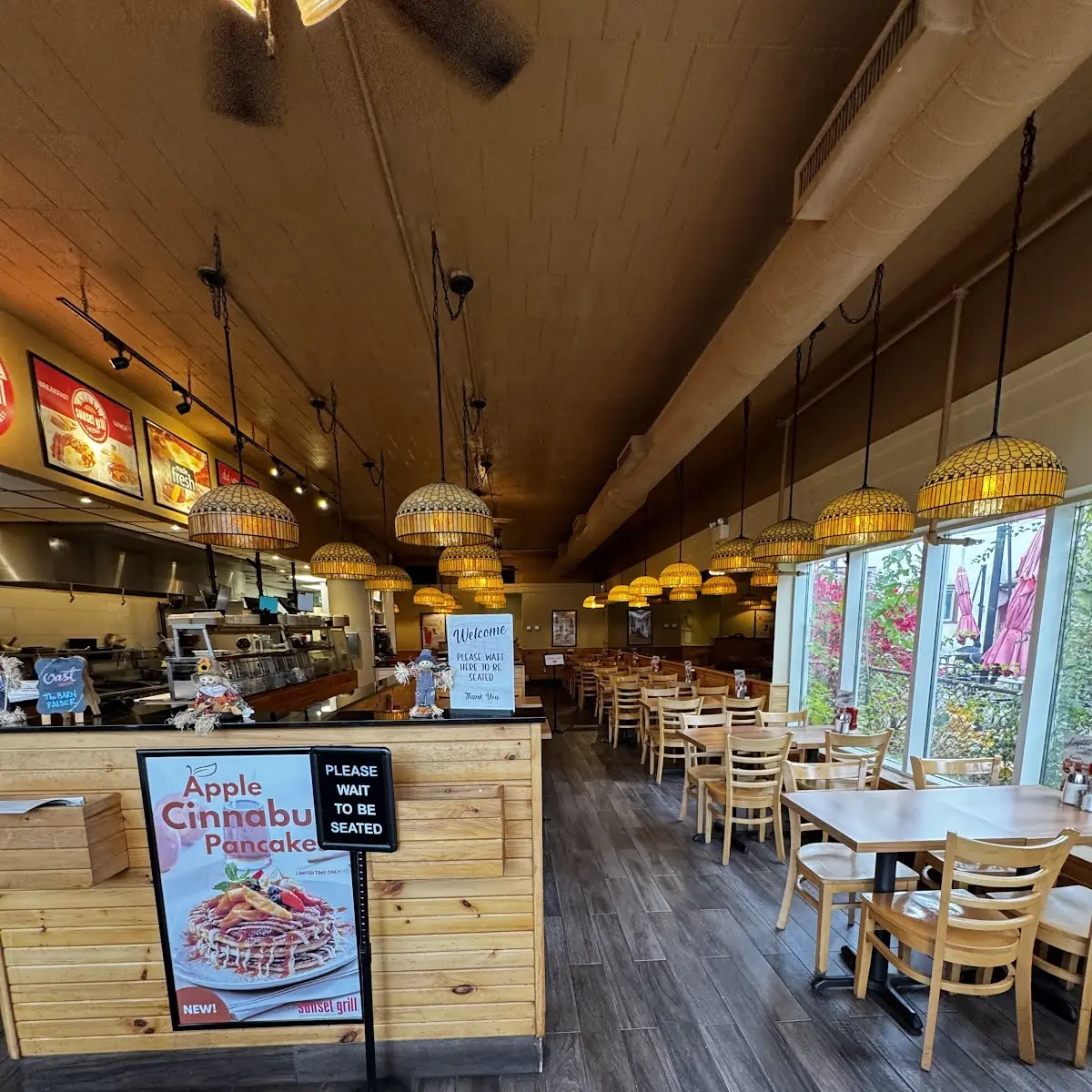 Vibe, Sunset Grill