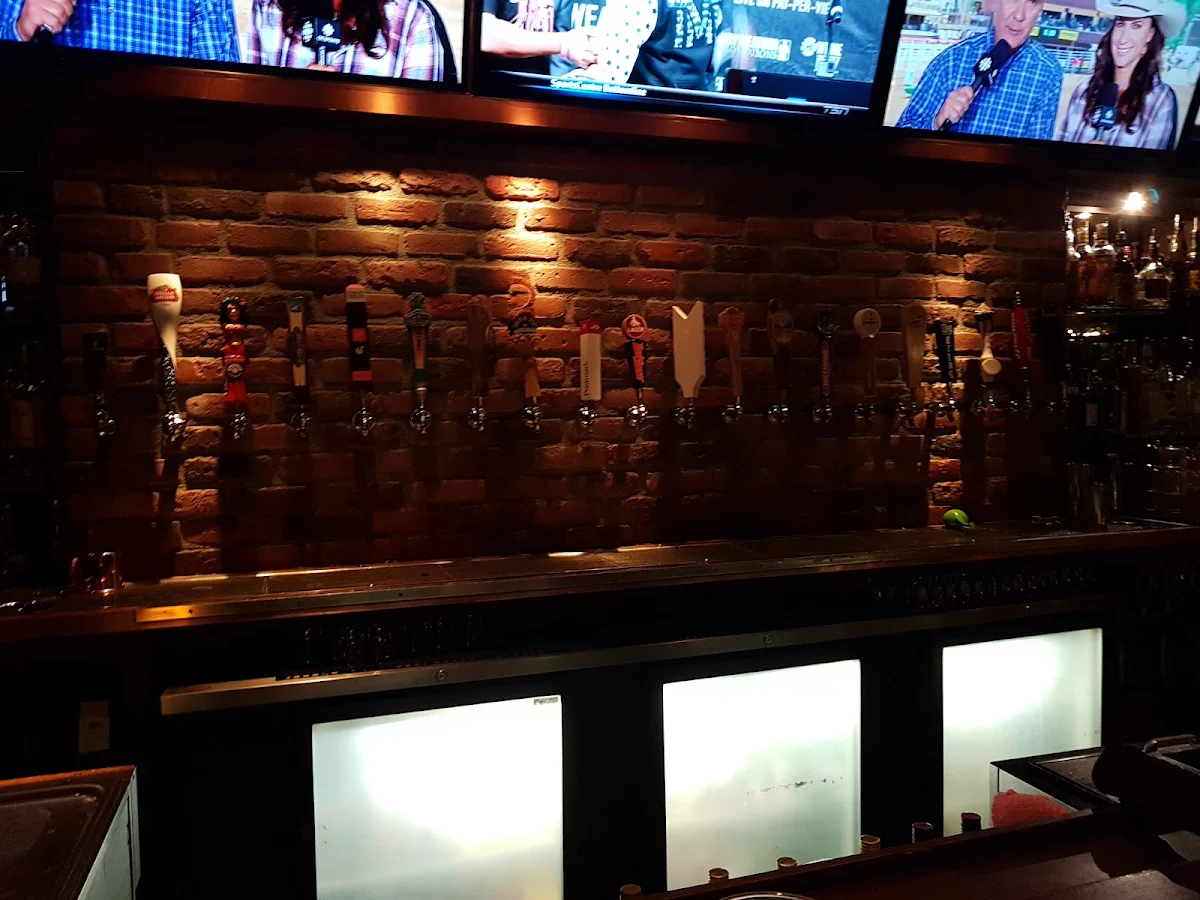 Vibe, The Village Taphouse