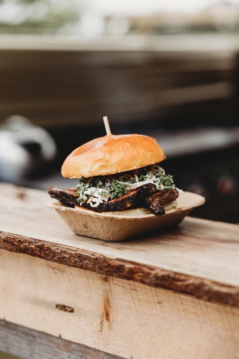 Food & drink, Dyment's Burgers