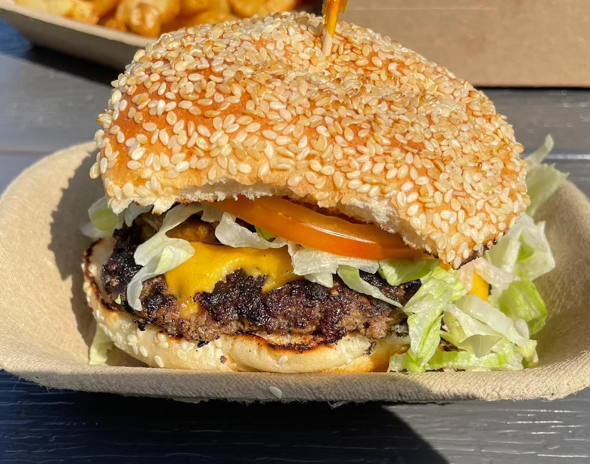 Food & drink, Dyment's Burgers