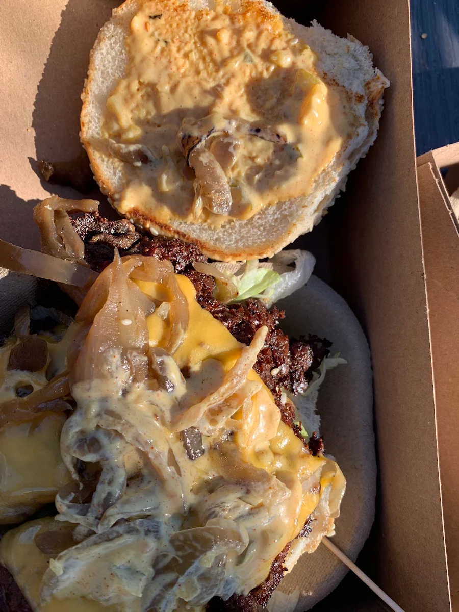 Food & drink, Dyment's Burgers