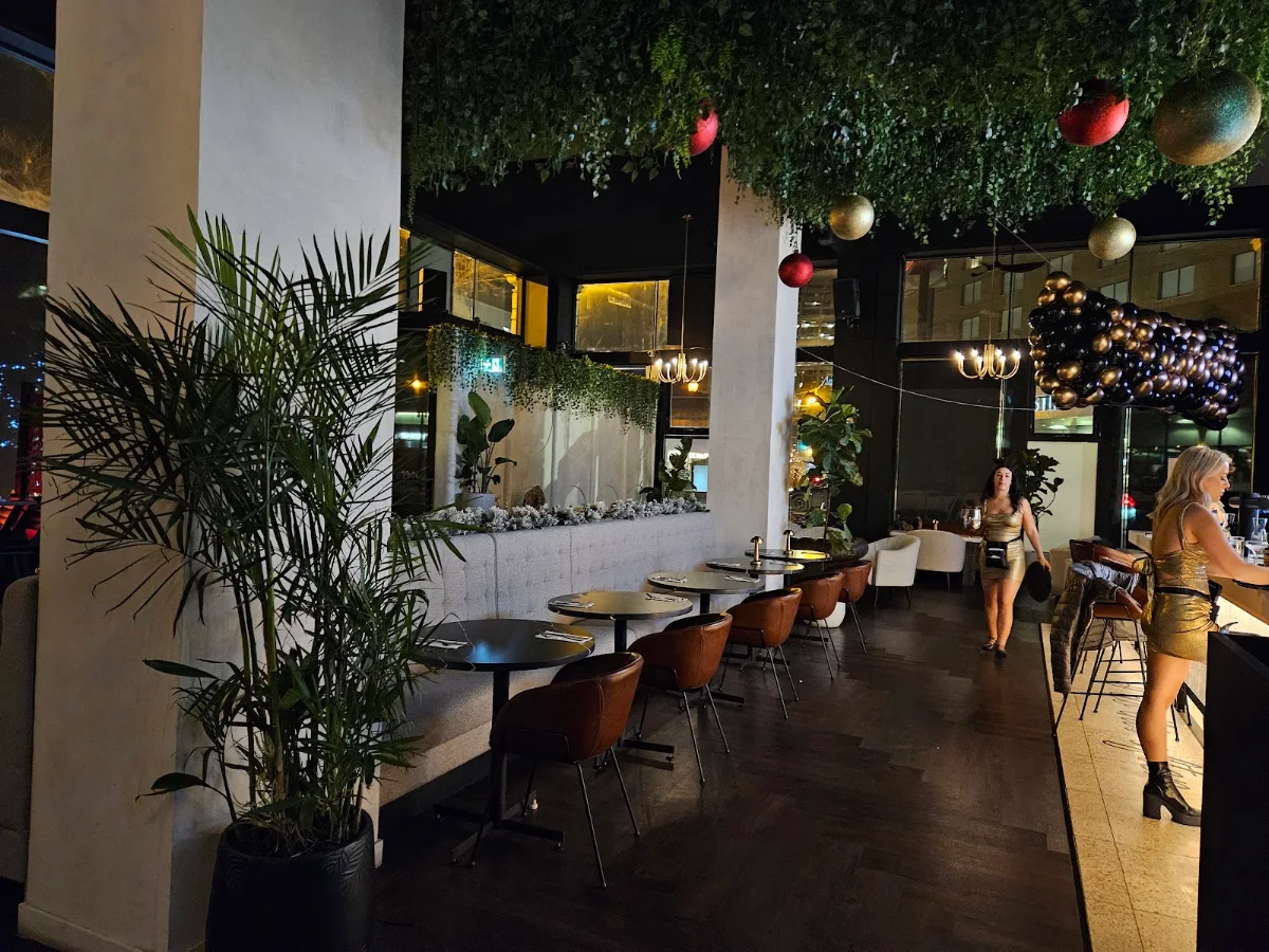 Vibe, Often Restaurant + Bar