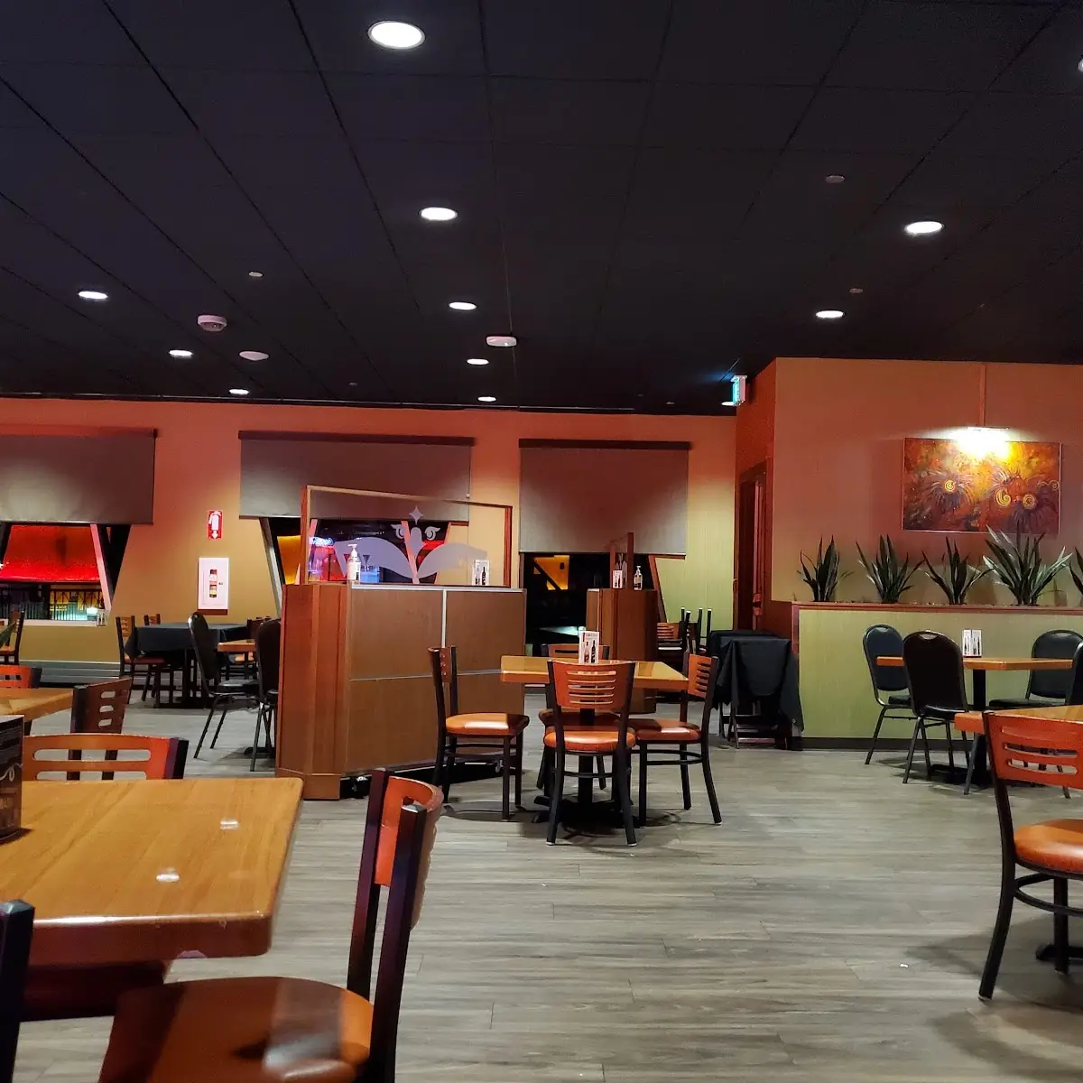 Vibe, Fiddlehead Café & Lounge