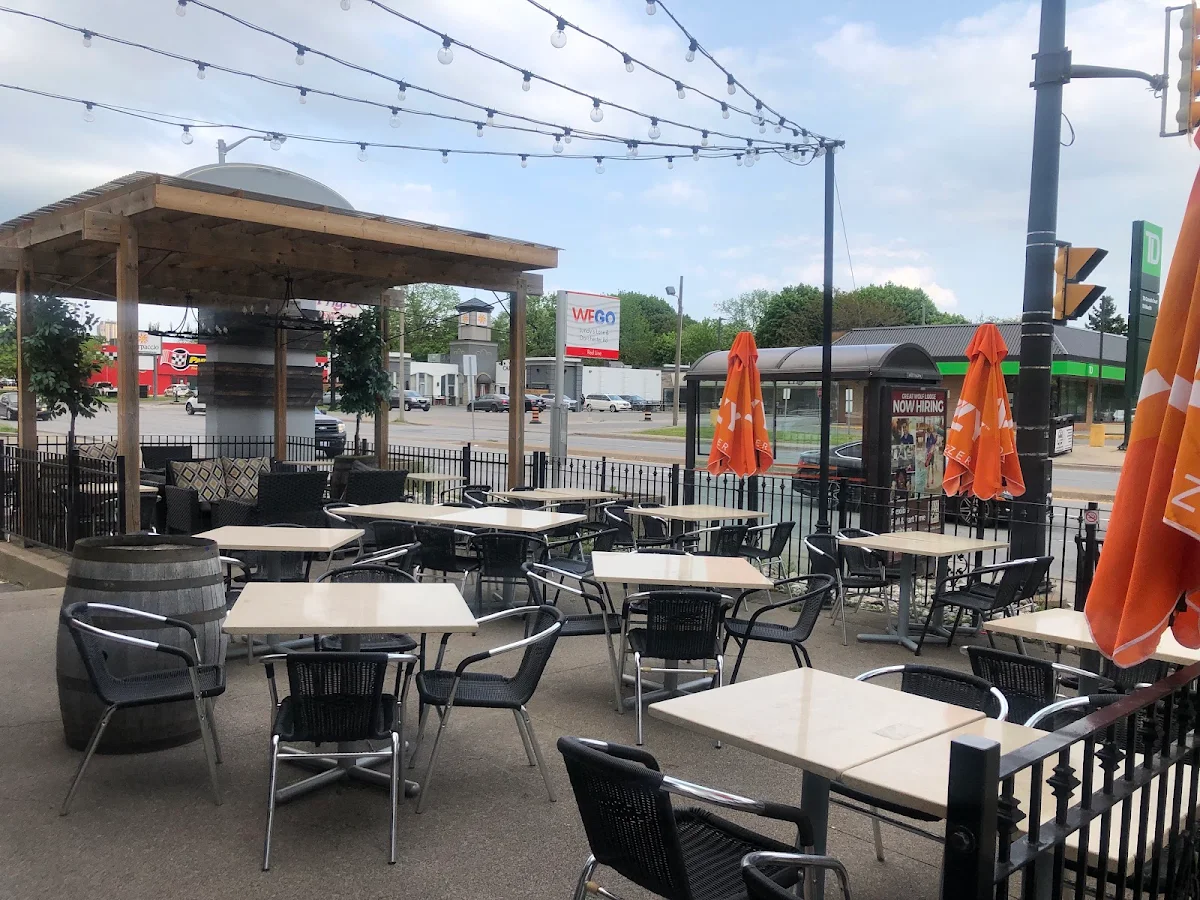 Vibe, Johnny Rocco's Italian Grill