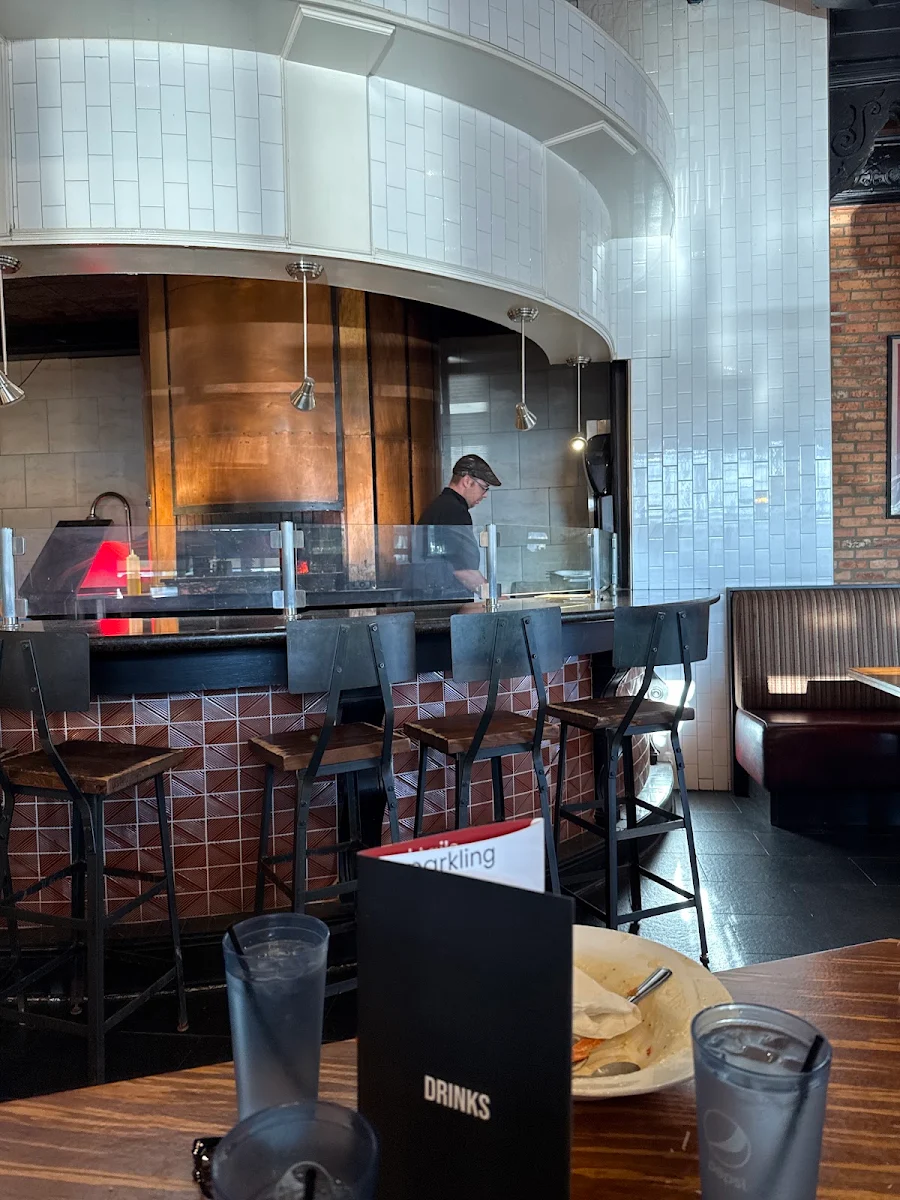 Vibe, Johnny Rocco's Italian Grill