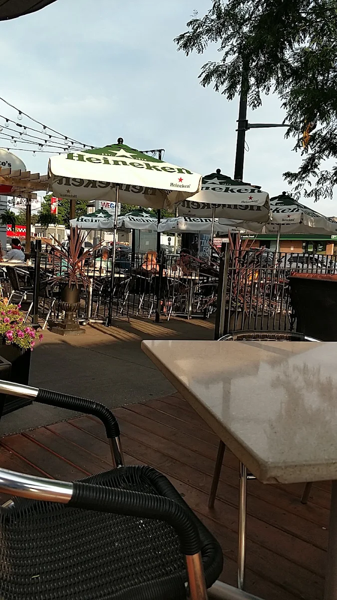 Vibe, Johnny Rocco's Italian Grill