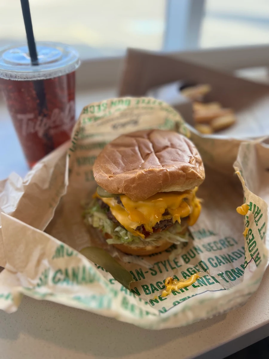 Food & drink, Triple O’s Burger