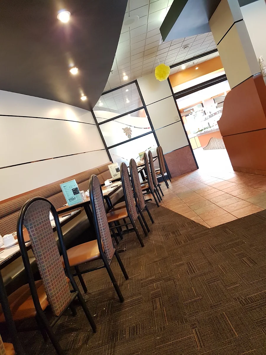 Vibe, Restaurant Tomas Tam Inc