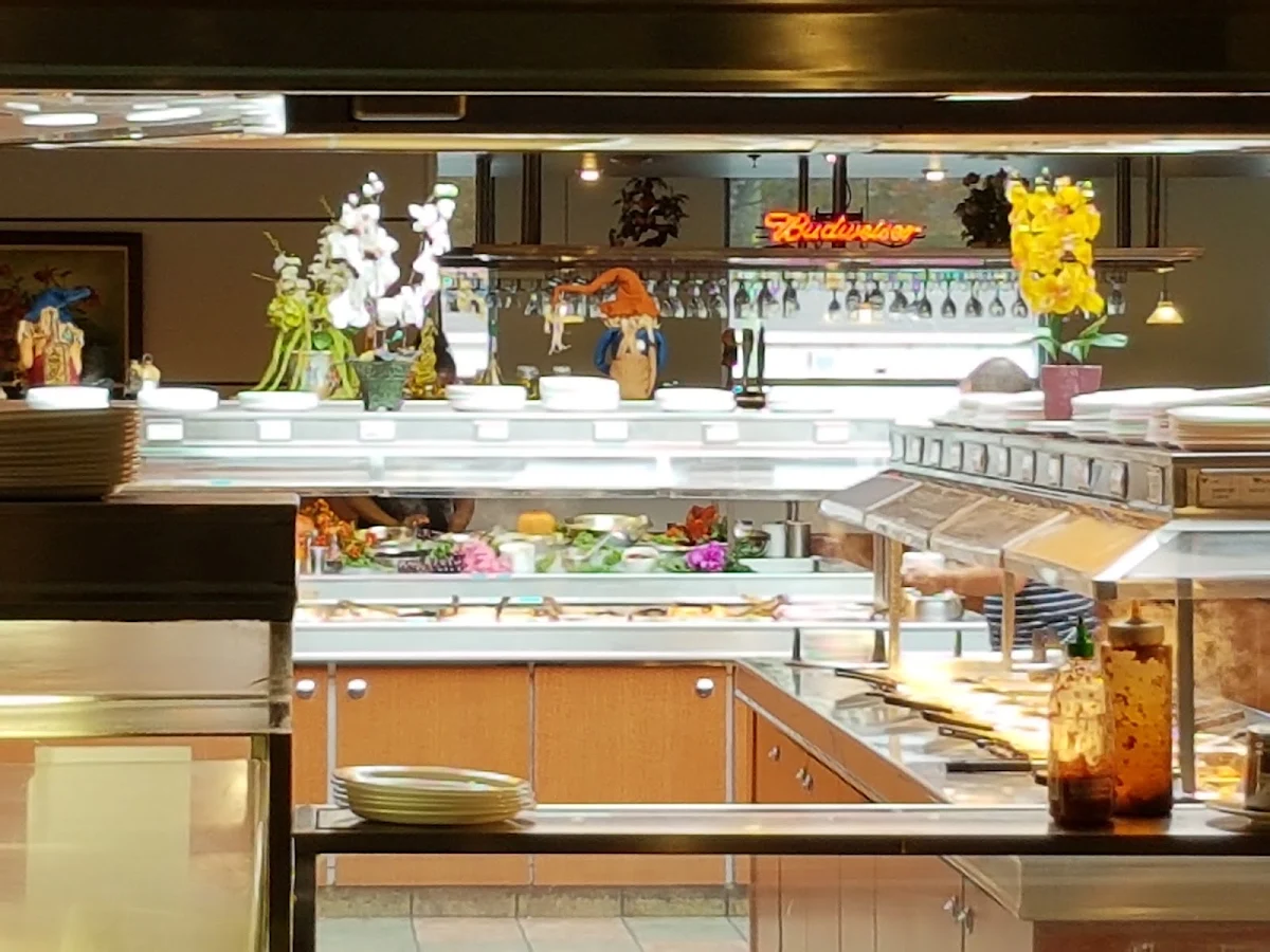 Vibe, Restaurant Tomas Tam Inc