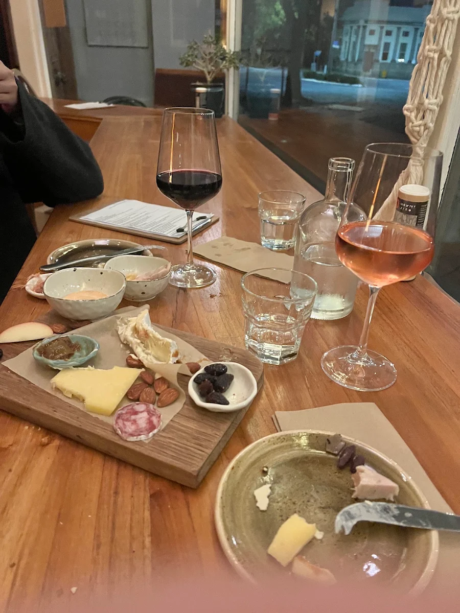 Food & drink, Grafting Cellars