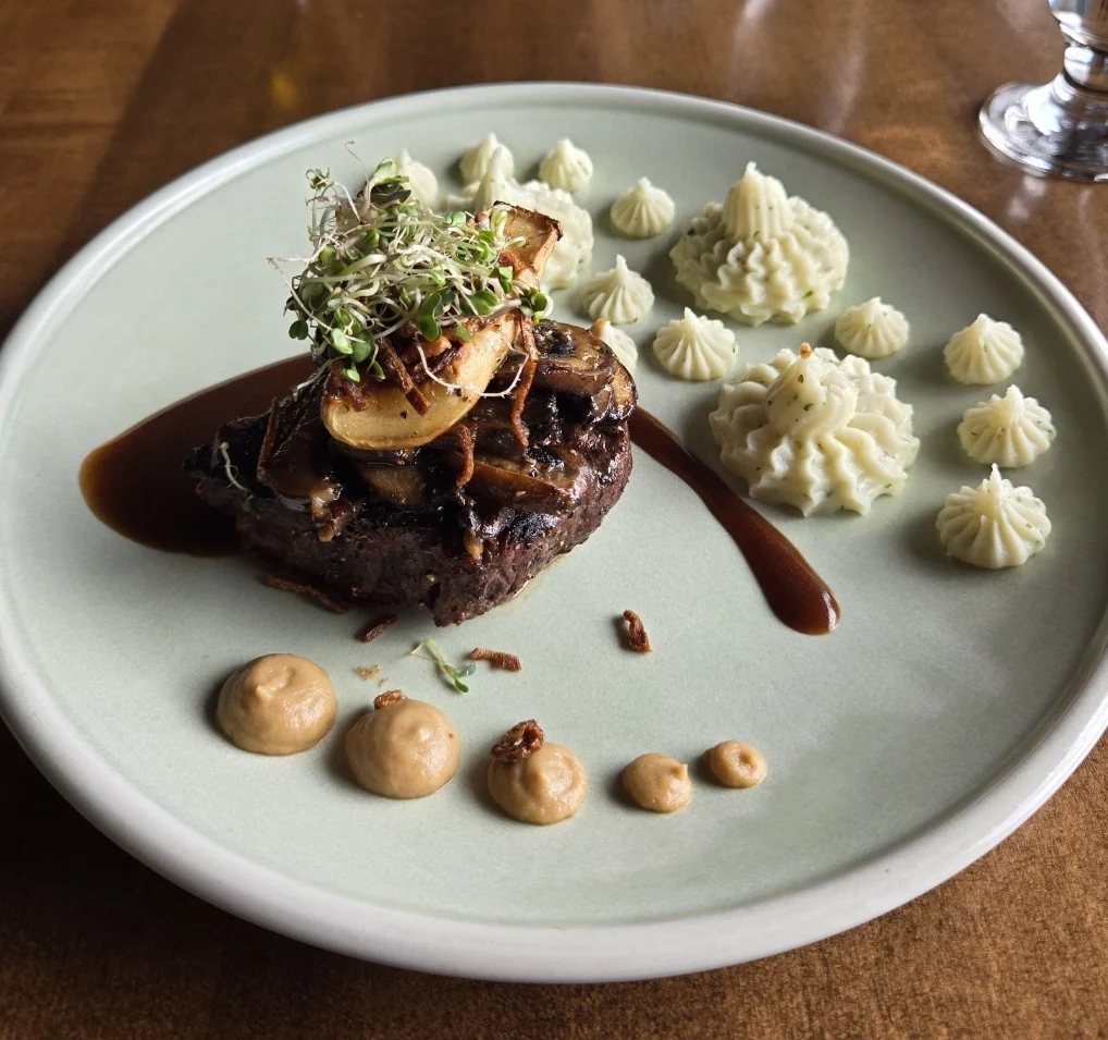 Food & drink, Stone Peak Restaurant