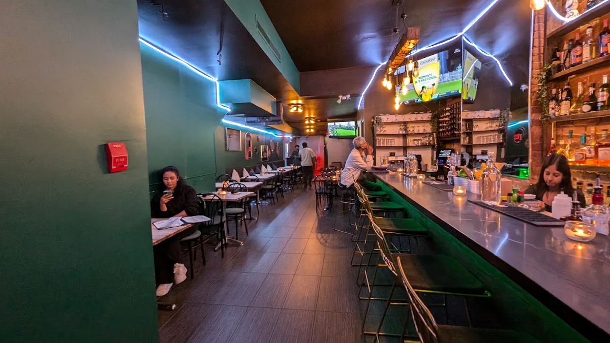 Vibe, New village pizzeria and bar
