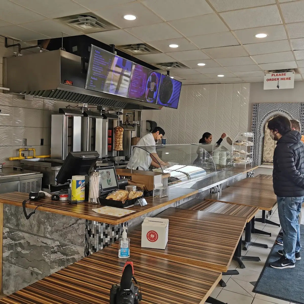 Vibe, Shawarma Garden
