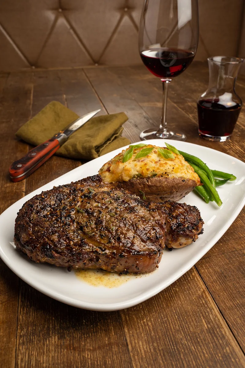 Food & drink, MR MIKES SteakhouseCasual