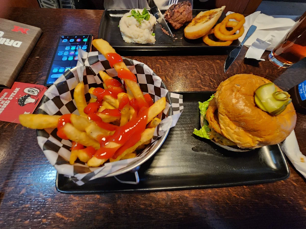 Food & drink, MR MIKES SteakhouseCasual