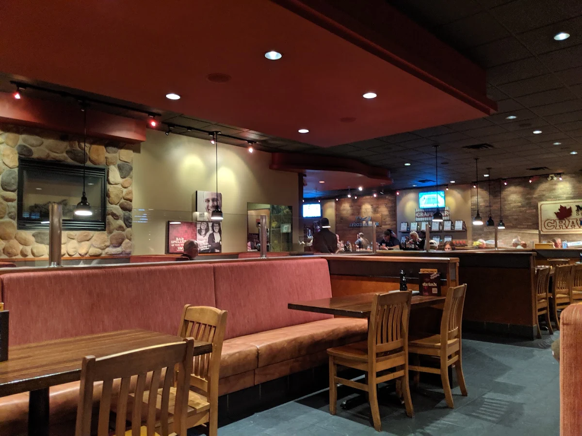 Vibe, MR MIKES SteakhouseCasual