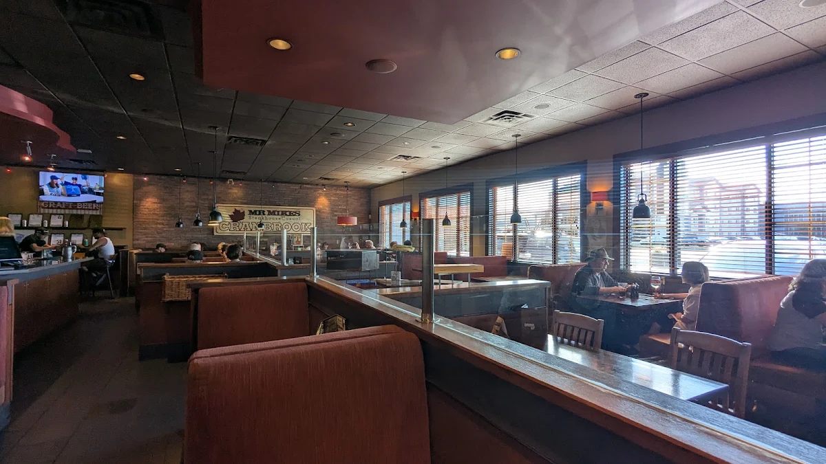 Vibe, MR MIKES SteakhouseCasual