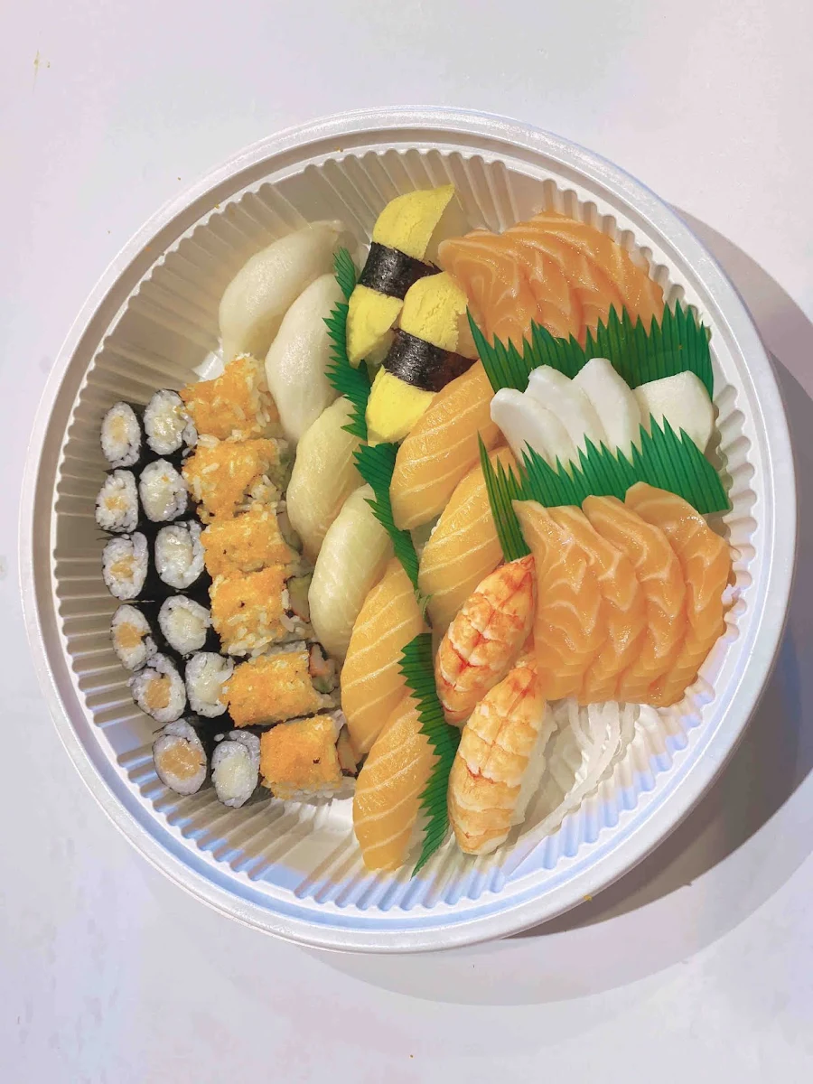 Food & drink, G&V Sushi