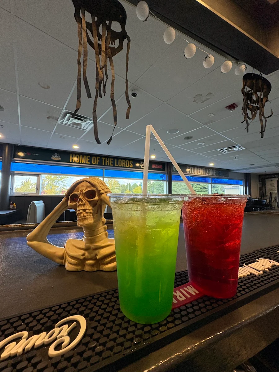 Food & drink, 2200 North