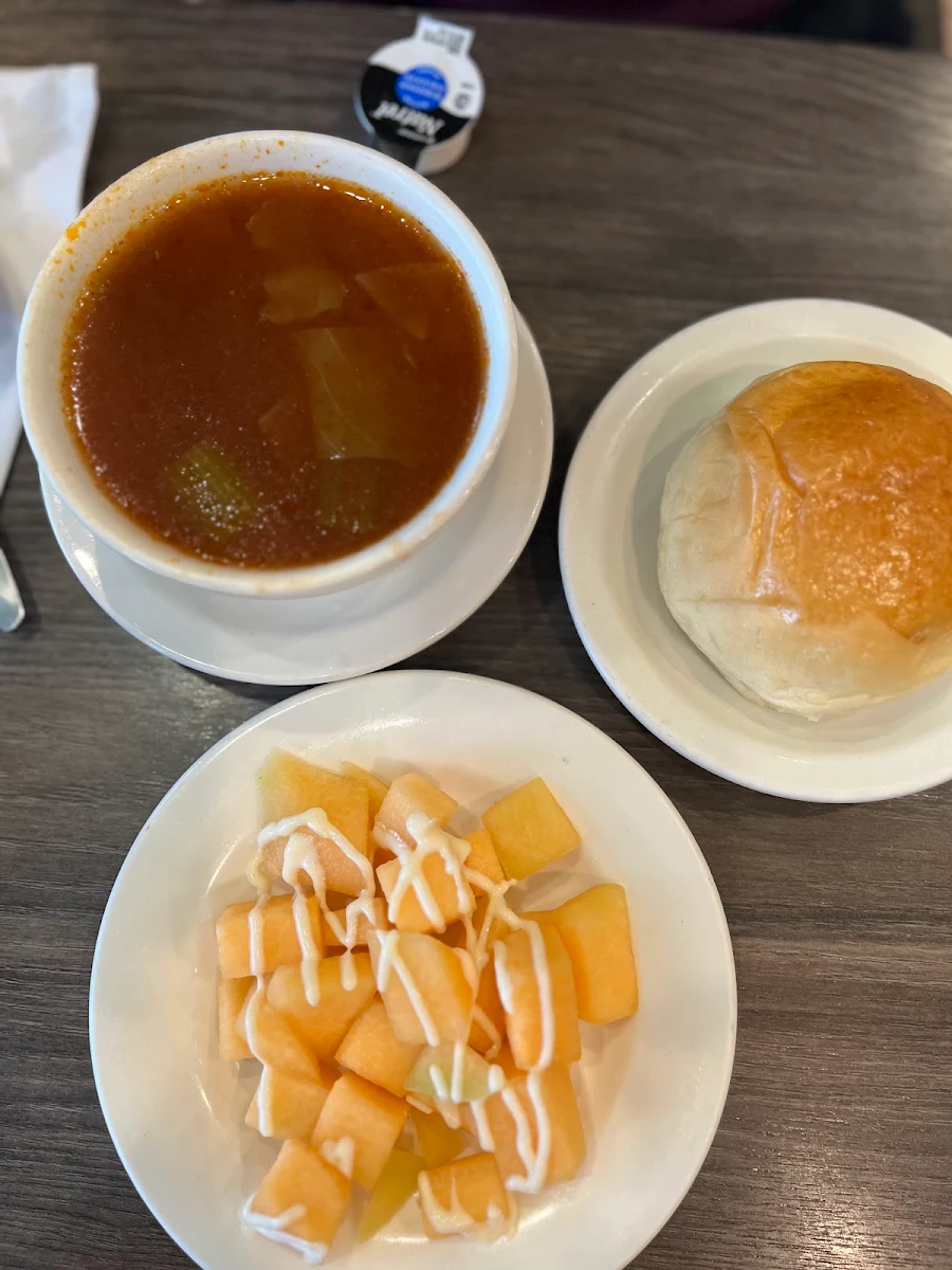 Food & drink, 大明茶餐廳 Ming's Restaurant
