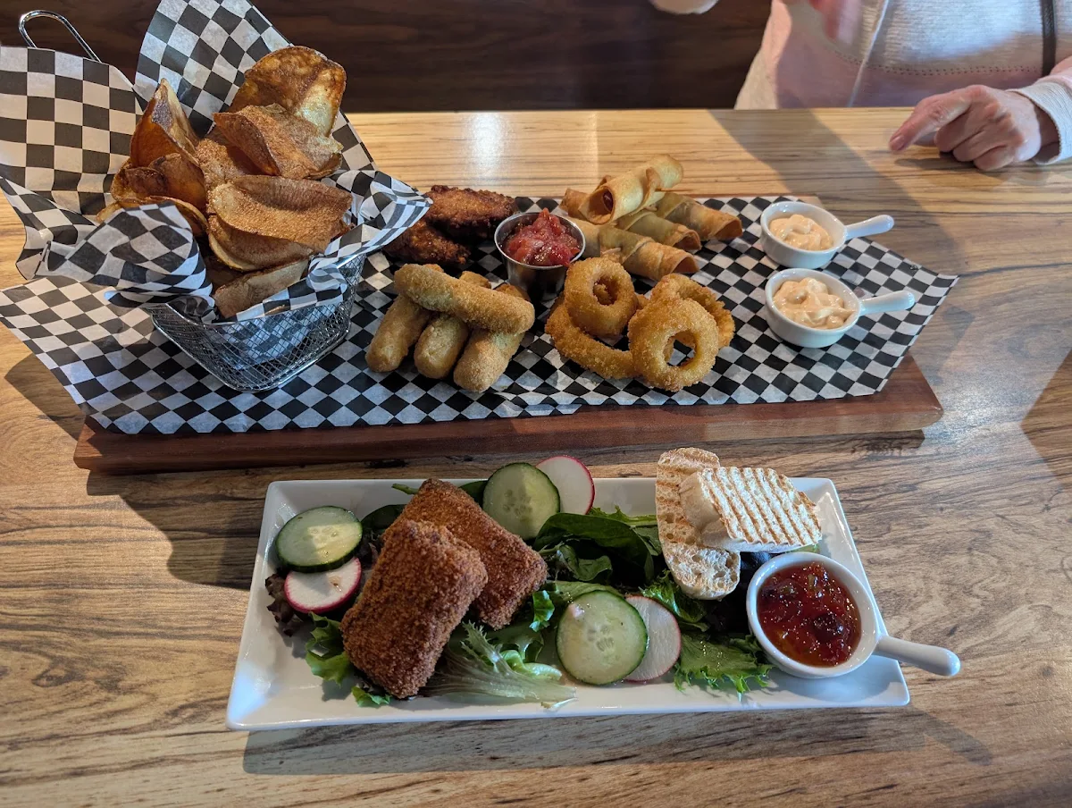 Food & drink, Place du Vieux Théâtre