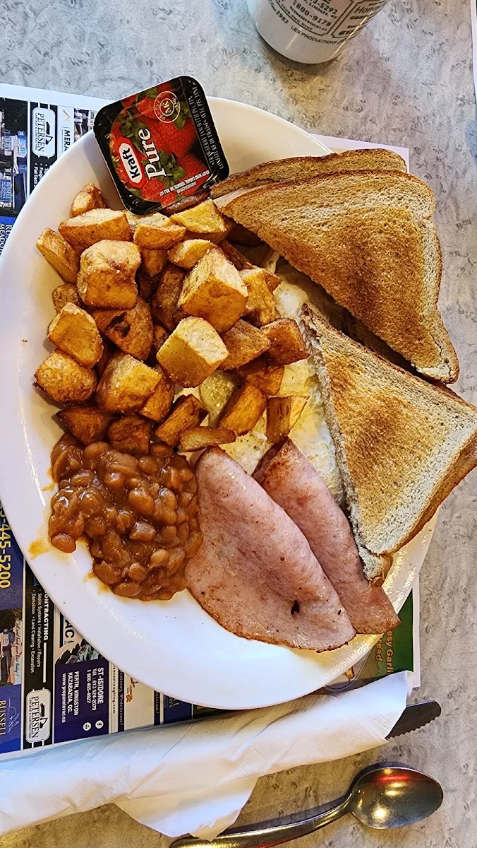 Food & drink, Russell Restaurant
